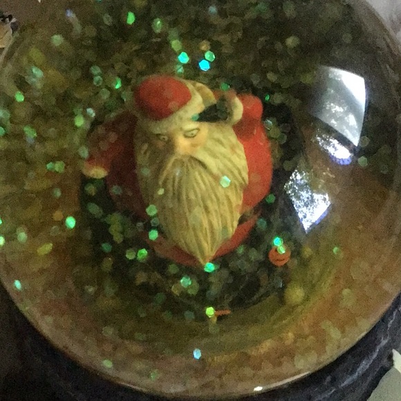 Vintage Tim Burton’s Nightmare Before Christmas Snowglobe. Lock, Shock & Barrel - Picture 7 of 11